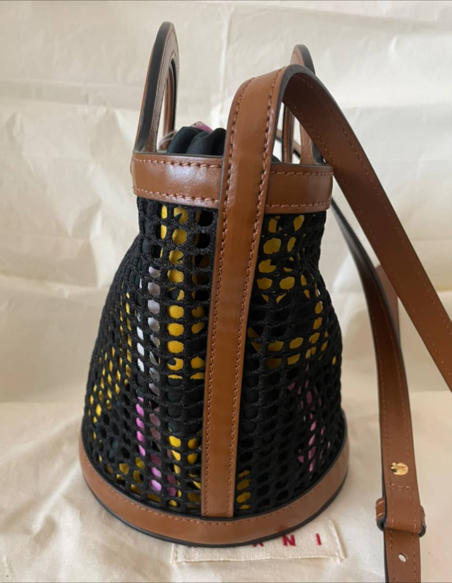 MARUNI（マルニ）カゴバッグ　直営店舗購入　定価114400円 マルニ MARNI 直営店購入 新品 未使用 定価114400円 バスケット バッグ