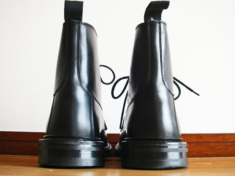 トリッカーズ「バーフォード」UK8 Tricker