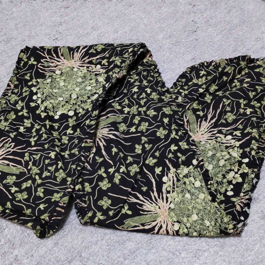 ワンダフルワールド】スモッキング刺繍/白詰草柄/被せティアード