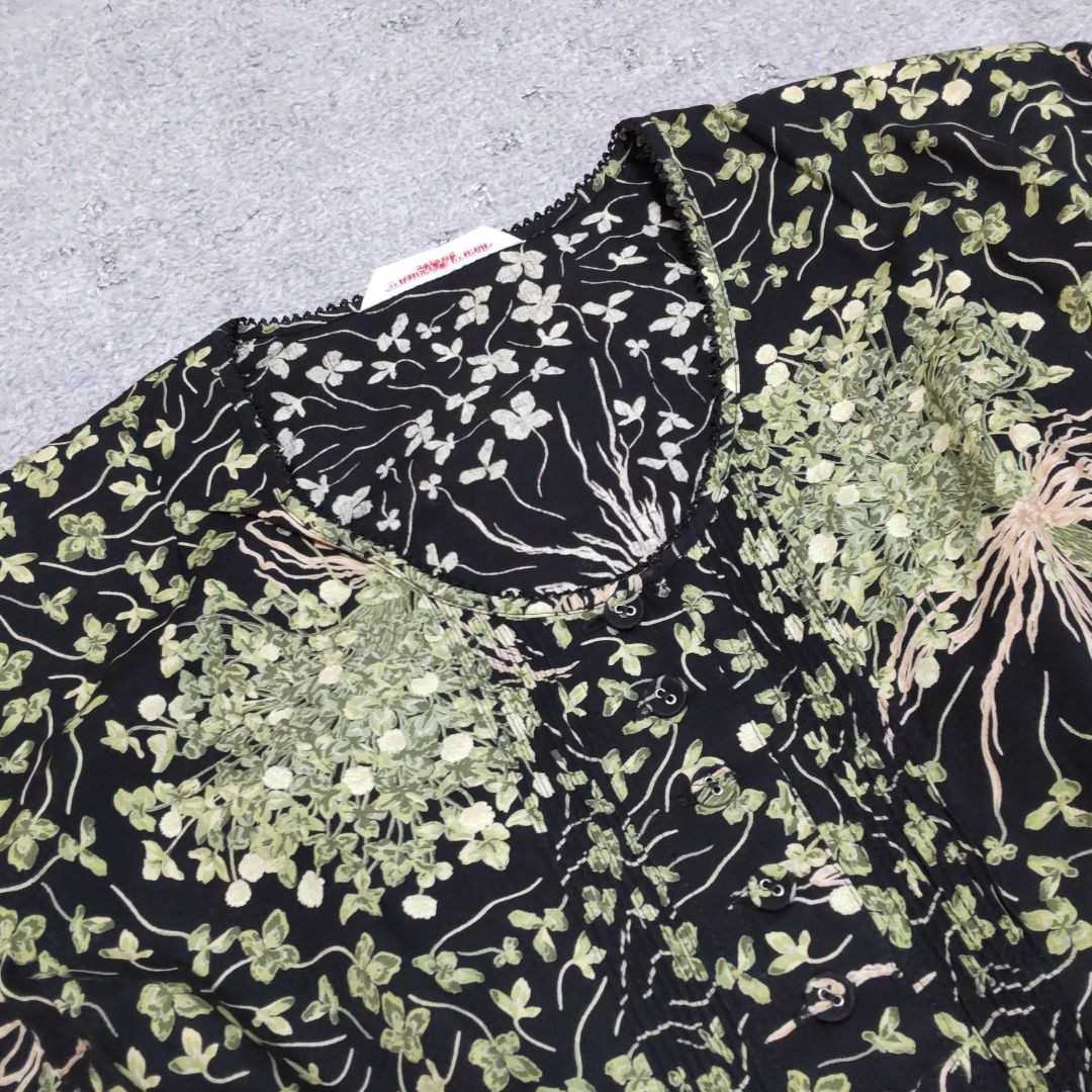 白詰草コサージュ　ワンダフルワールド ワンダフルワールド】スモッキング刺繍/白詰草柄/被せティアード