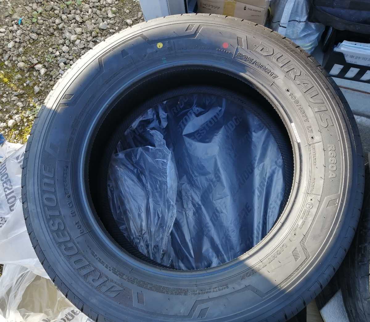 人気セール，新品 ブリヂストン デュラビス R660A 235/60R17 109/107T LT 10分山 新車外し トヨタ グランエース(中古品)｜売買されたオークション情報、yahooの商品情報をアーカイブ公開 - オークファン 17インチ