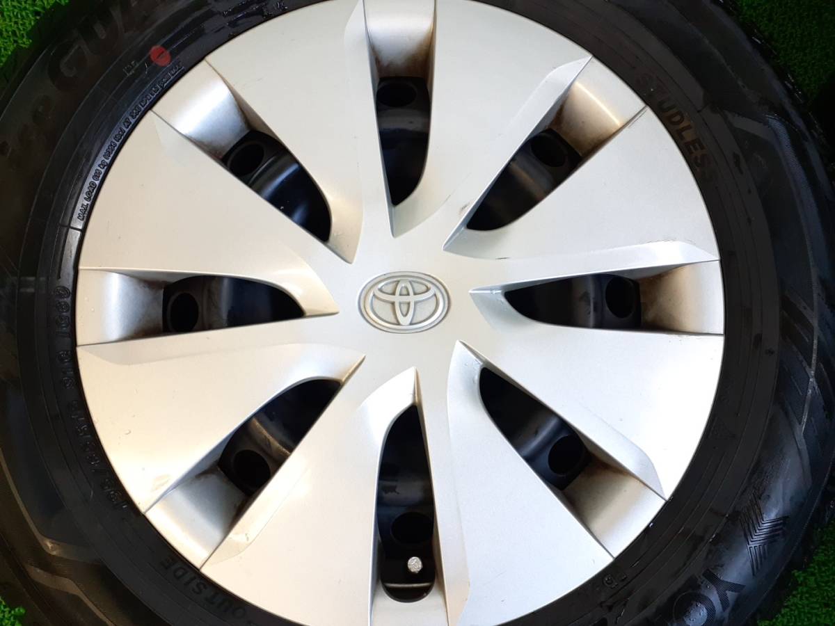 トヨタ ホイールキャップ付き 195/65R15 ヨコハマ アイスガードiG60 4 