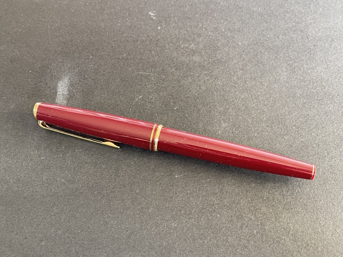 SF0312-27I　MONTBLANC　CLASSIC　EF　ペン先　14K/ct　585　万年筆　モンブラン　ボルドー色　箱付き　