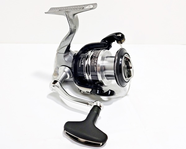 正規品，定番人気 シマノ SHIMANO レアニウム CI4+ C3000HG スピニング 磯釣り シーバス タチウオ エギング アジング アオリイカ チニング ブラックバス(シマノ)｜売買されたオークション情報、yahooの商品情報をア シマノ