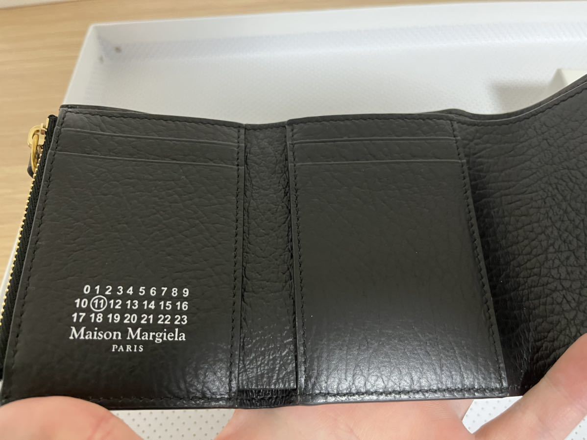 メゾンマルジェラ　2つ折り財布 二つ折り財布 Maison メゾンマルジェラ 2つ折り財布 コンパクトウォレット お早めに！