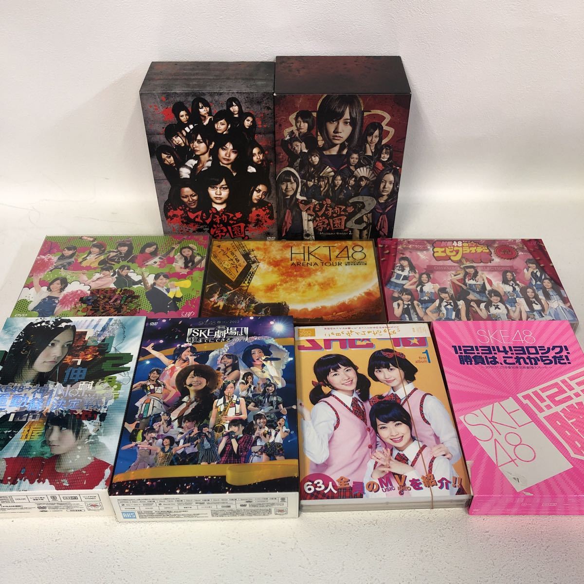 Y0109J3 まとめ☆AKB48 SKE48 HKT48 DVD CD 35巻以上 写真あり