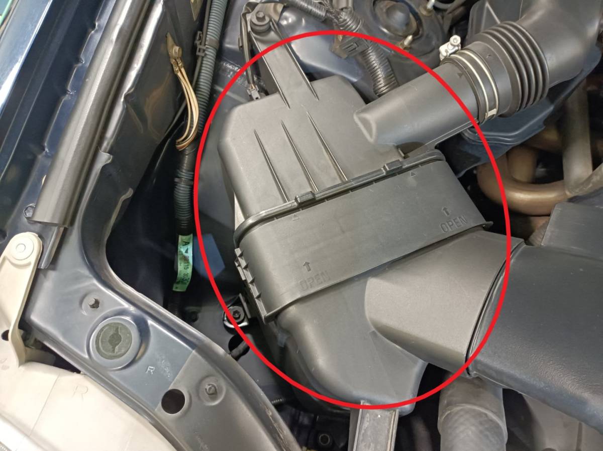 【激安大特価，送料無料】 トヨタ クラウン エアクリーナー JZS171 2002 C90-023(トヨタ用)｜売買されたオークション情報、yahooの商品情報をアーカイブ公開 - オークファン 自動車メーカー別