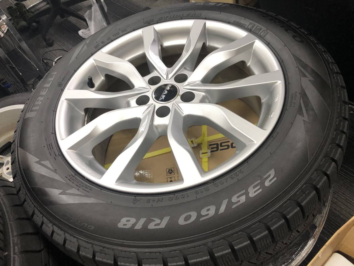 スタッドレスタイヤ　アルミ付　235/60R18　室内保管　_1