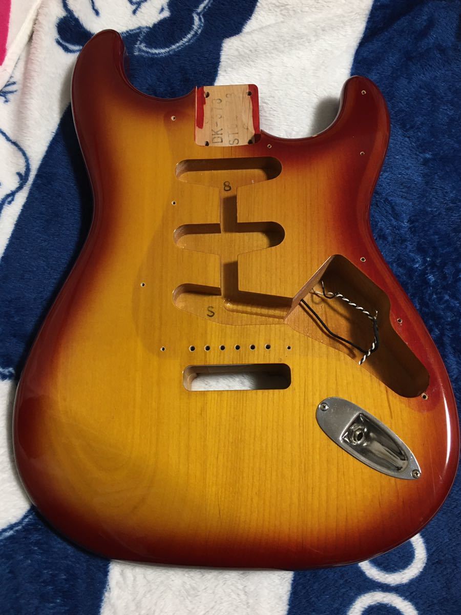 Fender JAPAN ST62-78 ストラトキャスター ストラト アルダー チェリー