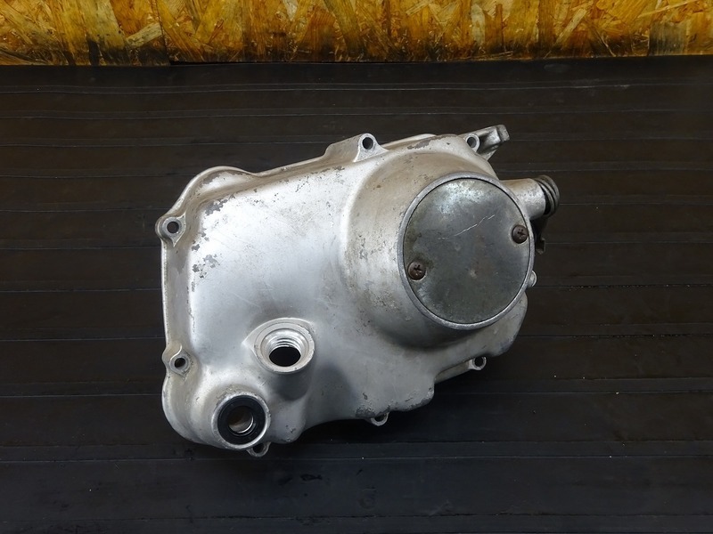 ホンダ Z50J クランクケースカバー クラッチカバー 220205】□ クランクケースカバー クラッチカバー エンジンカバー右