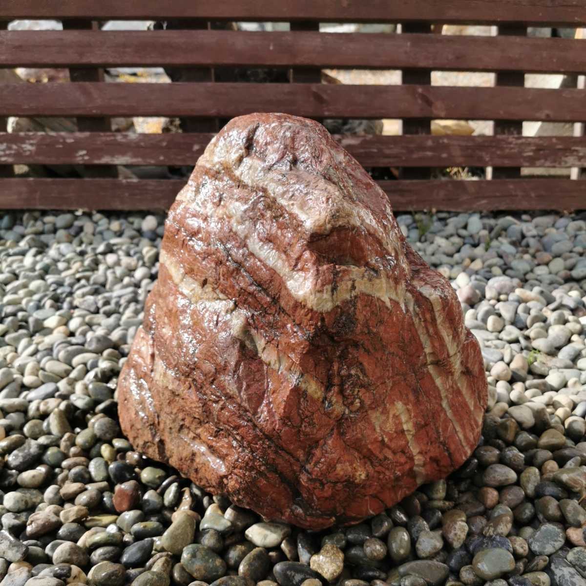 園芸用品 群馬産 赤石 27キロ 庭石 鑑賞石 石 庭 坪庭 ガーデニング 砂利