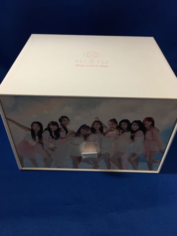 NiziU Step and a step ステステ 9形態 withU盤 CD BOX 収納BOX｜Yahoo