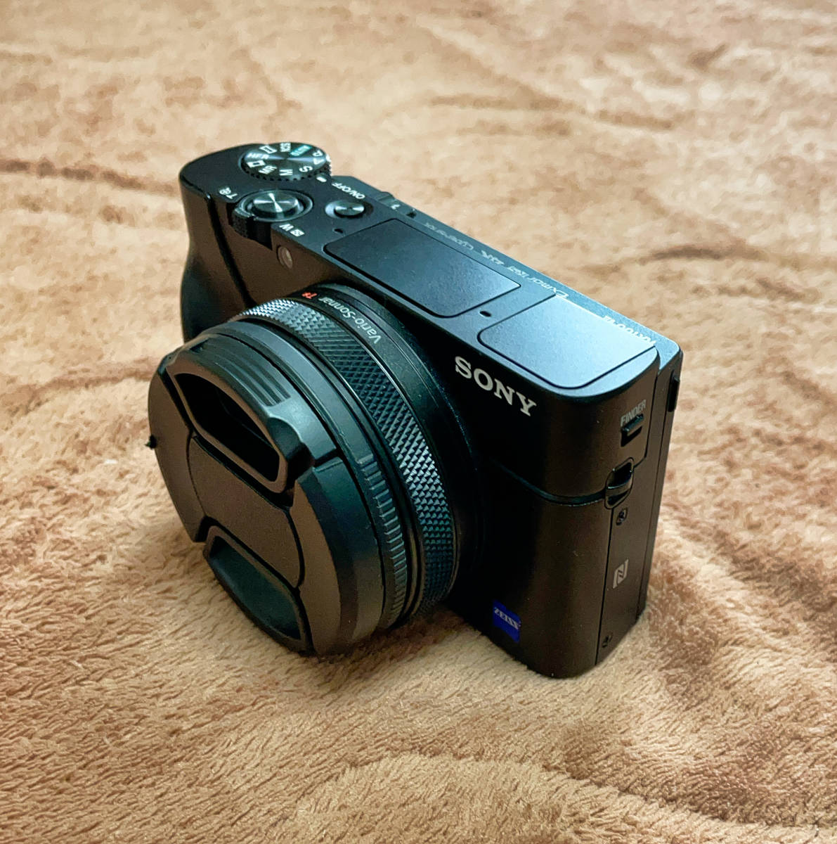 Cyber-shot SONY DSC-RX100M7 ＋ （超美品、保証付き）(ソニー)｜売買 