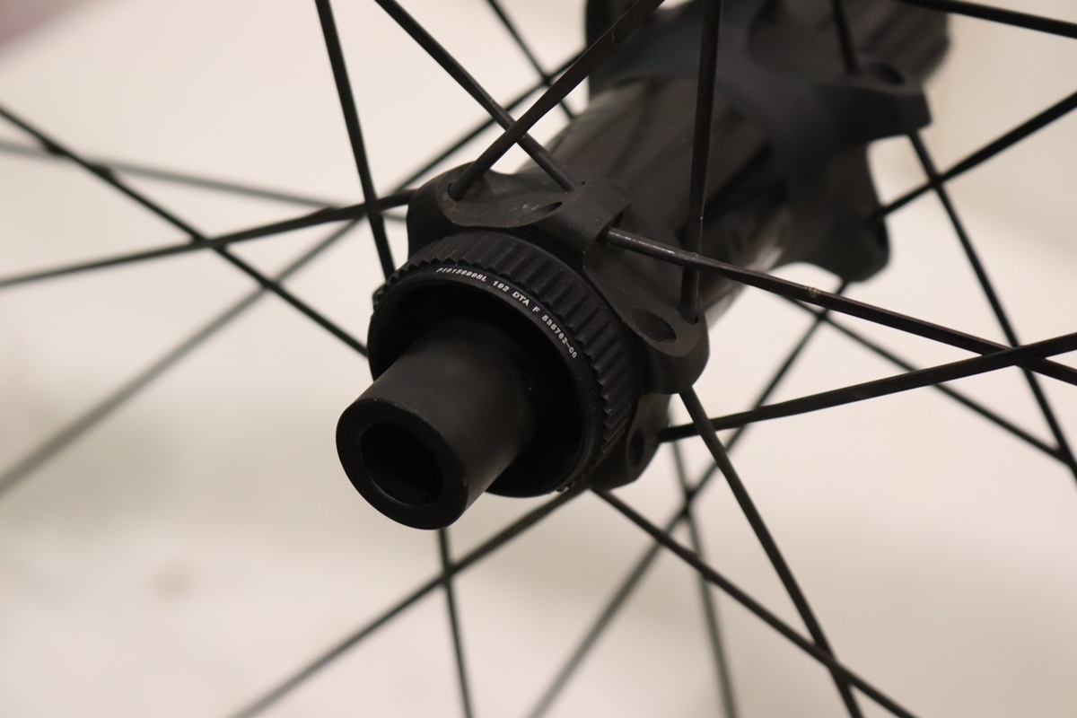 BONTRAGER ボントレガー AEOLUS XXX4 DISC スルーアクスル シマノ11s