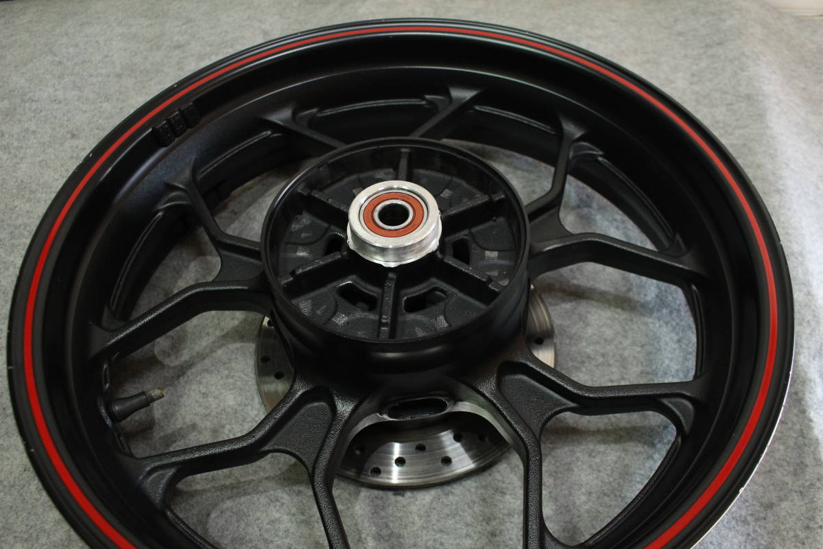 YZF-R25 RG10J リアホイール レコード盤付 リアホイールタイヤセット YZF-R25（JBK-RG10J）に適合する｜ホイールの商品一覧｜バイク YZF-R25(RG10J)用リアホイール