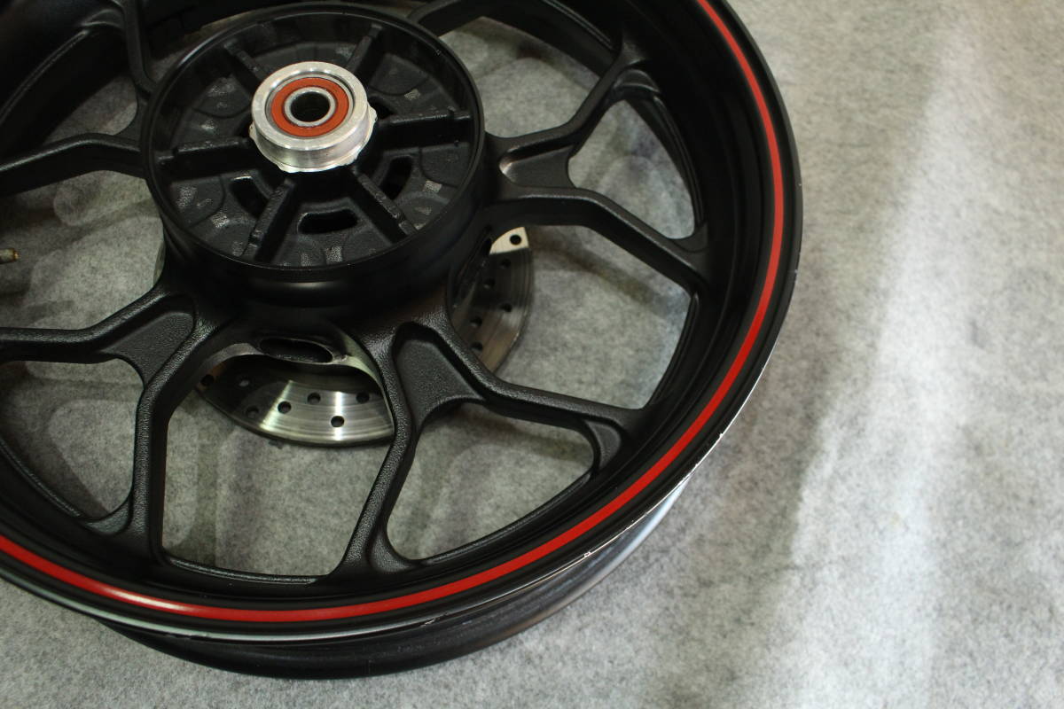 YZF-R25 RG10J リアホイール レコード盤付 リアホイールタイヤセット YZF-R25（JBK-RG10J）に適合する｜ホイールの商品一覧｜バイク YZF-R25(RG10J)用リアホイール