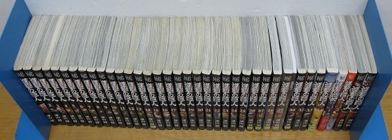 進撃の巨人 1 34巻 31巻抜け 4冊 悔いなき選択 1 2巻 Inside 抗 Outside 攻 諌山創 青年 売買されたオークション情報 Yahooの商品情報をアーカイブ公開 オークファン Aucfan Com