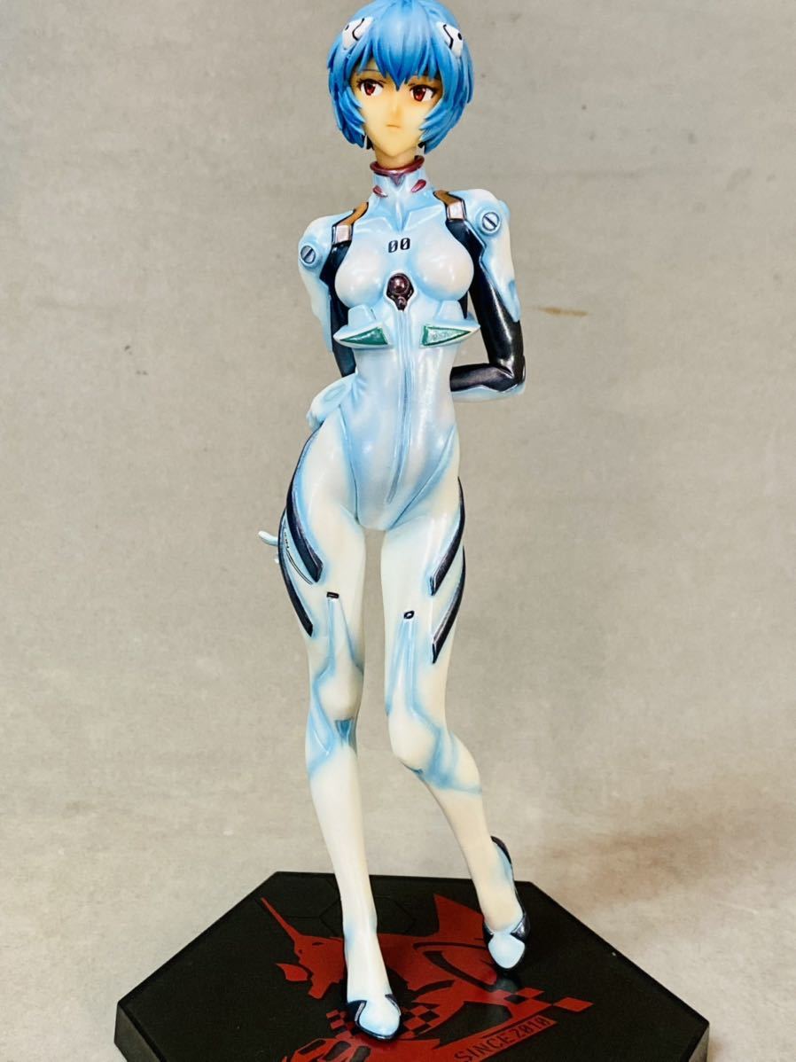 新世紀エヴァンゲリオン 綾波レイフィギュア エヴァレーシング