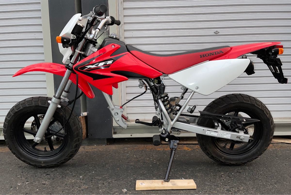 極美車 ホンダ Xr50 エンジンレス ワンオーナー 車庫保管 860 走行 Xr100モタード Ape100 エイプ50 モンキー ゴリラ Nsf100 Nsr50 50cc以下 売買されたオークション情報 Yahooの商品情報をアーカイブ公開 オークファン Aucfan Com