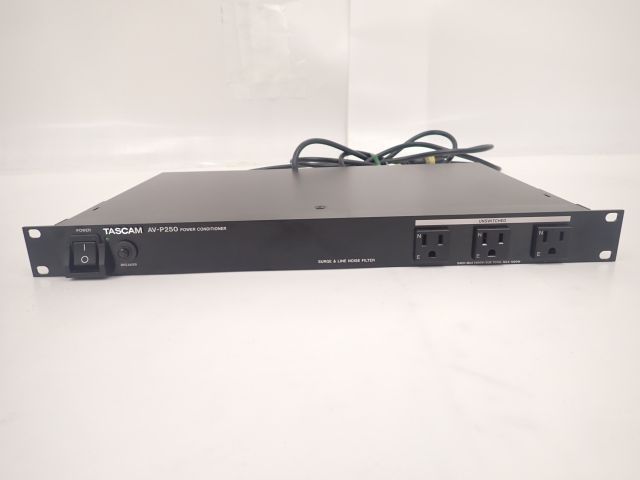 TASCAM/タスカム パワーディストリビューター AV-P250 ○ 640EB-1