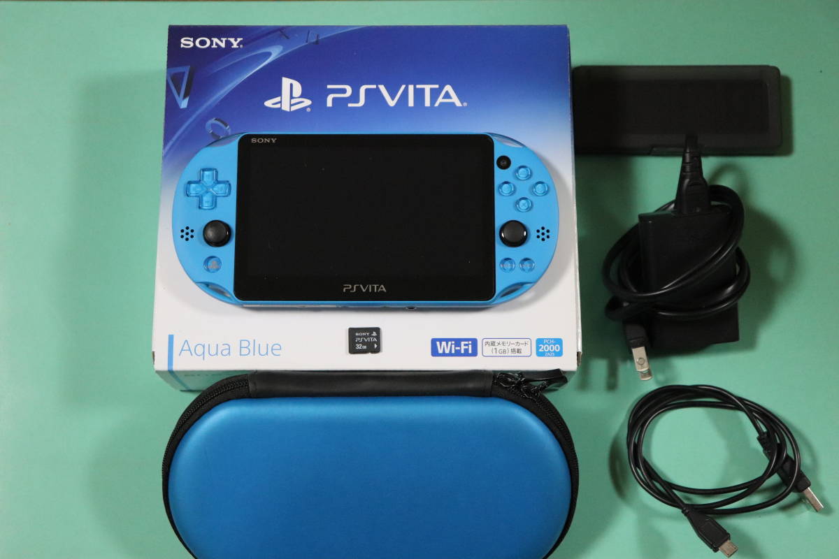 PS Vita 本体他 （PS Vita本体とメモリーカード 32GBなどがセットに 