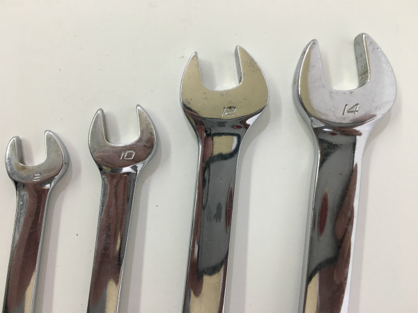 1&frasl;4 Snap-on スナップオン スナップオン(SNAP-ON)|工具セット|ハードオフ公式通販オフモール - | ユニバーサルソケット 値下げ‼️Snap-on ３点 スナップオン・ツールズ 0 工具セット 3&frasl;8 公式 ブルーポイント ミリサイズ
