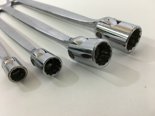 1&frasl;4 Snap-on スナップオン スナップオン(SNAP-ON)|工具セット|ハードオフ公式通販オフモール - | ユニバーサルソケット 値下げ‼️Snap-on ３点 スナップオン・ツールズ 0 工具セット 3&frasl;8 公式 ブルーポイント ミリサイズ