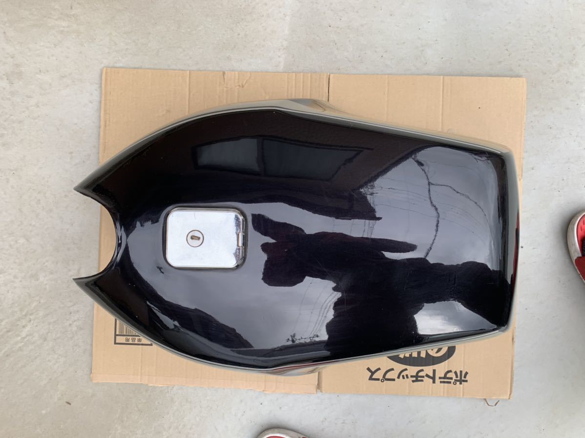 Kawasaki KZ1000 ガソリンタンク ピンゲル付き kz1000mk2 ガソリンタンク ピンゲル付き z1z2 kz900z750fx(カワサキ用