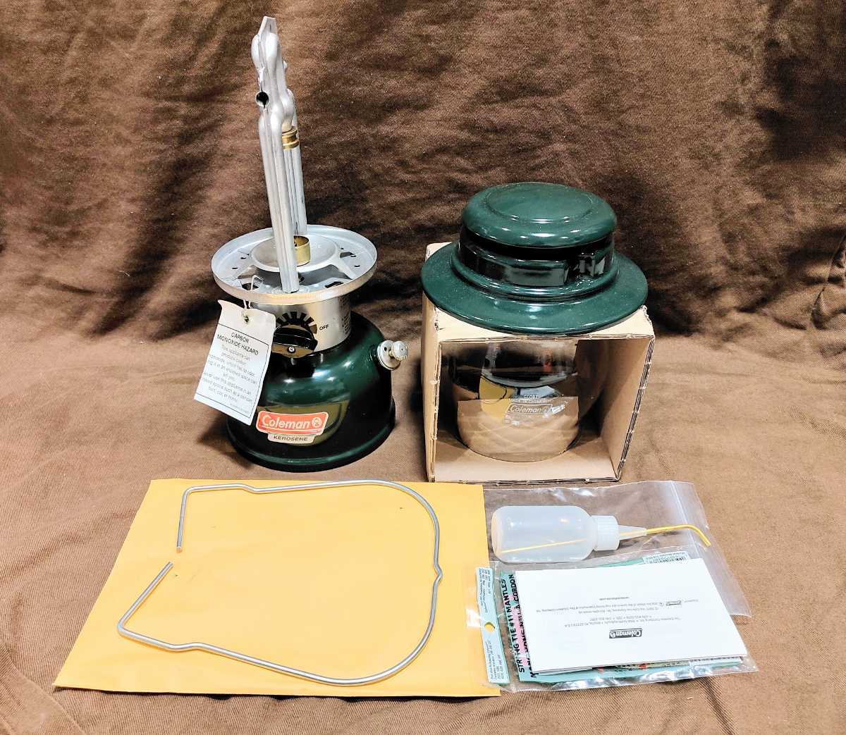 送料無料]新品未使用 コールマン ケロシンランタン Coleman Kerosene