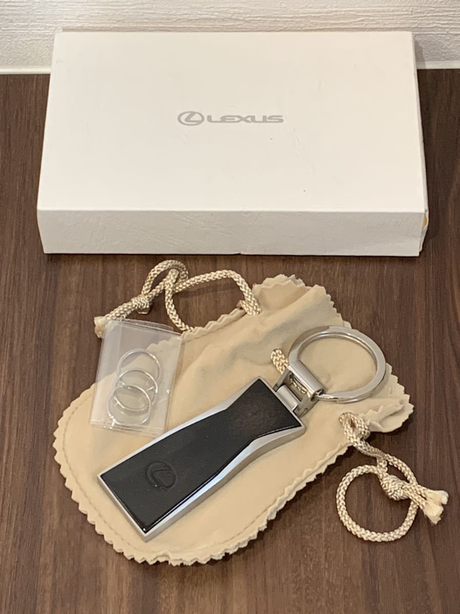 新品，送料無料 レクサス キーリング キーホルダー(トヨタ)｜売買されたオークション情報、yahooの商品情報をアーカイブ公開 - オークファン トヨタ