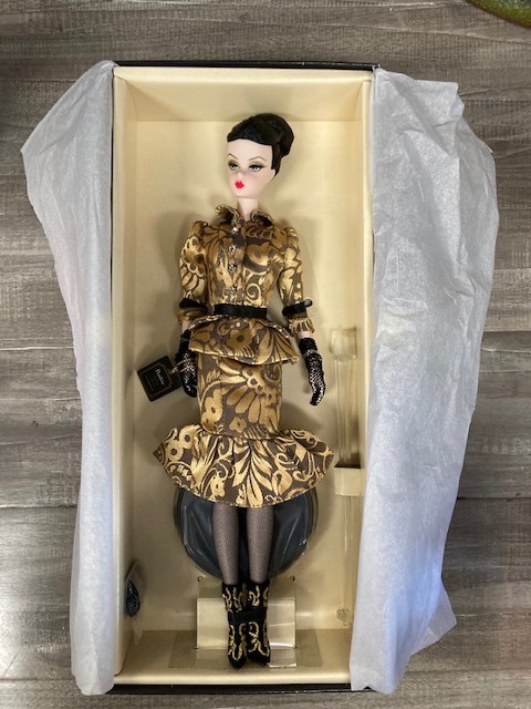 Barbie Luciana Label Gold | Doll Silkstone Mercari New - doll 