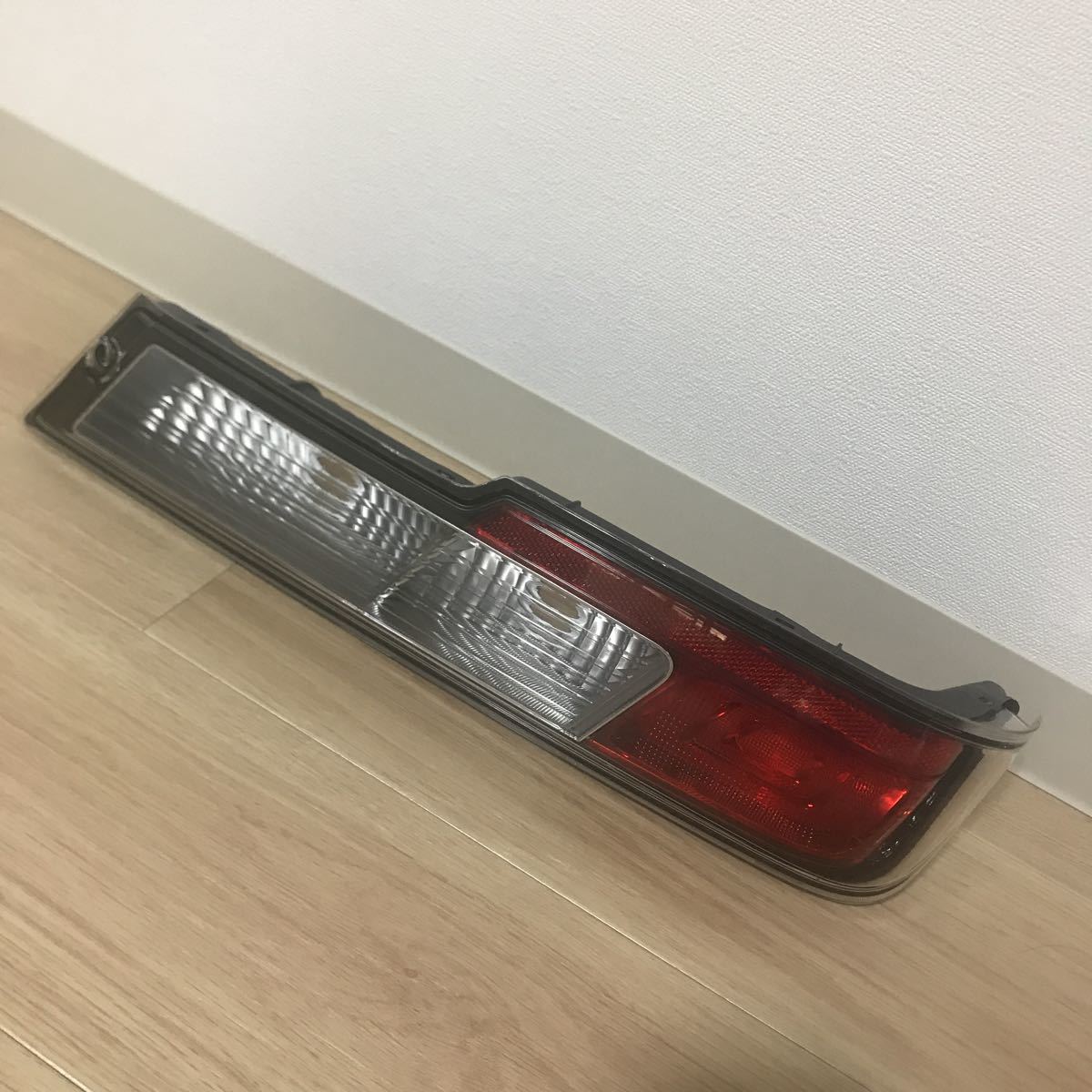 ハイゼット カーゴ S321 他 右 右側 テールライト テールランプ 81551