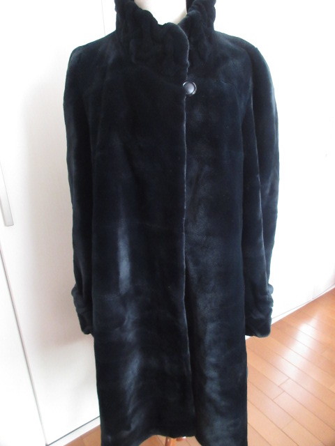 ◆エンバ　EMBA◆シェアードミンク　本毛皮　コート◆最新デザイン　モダン　流行　横はぎ　ペカン　ストライプ◆濃紺　ミッドナイトブルー