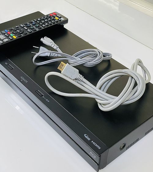 【数量限定，得価】 19年製 SHARP シャープ AQUOS ブルーレイレコーダー B-CASカード付 ３D/BDXL対応 ２B-C10BW1(シャープ)｜売買されたオークション情報、yahooの商品情報をアーカイブ公開 - オークファン シャープ