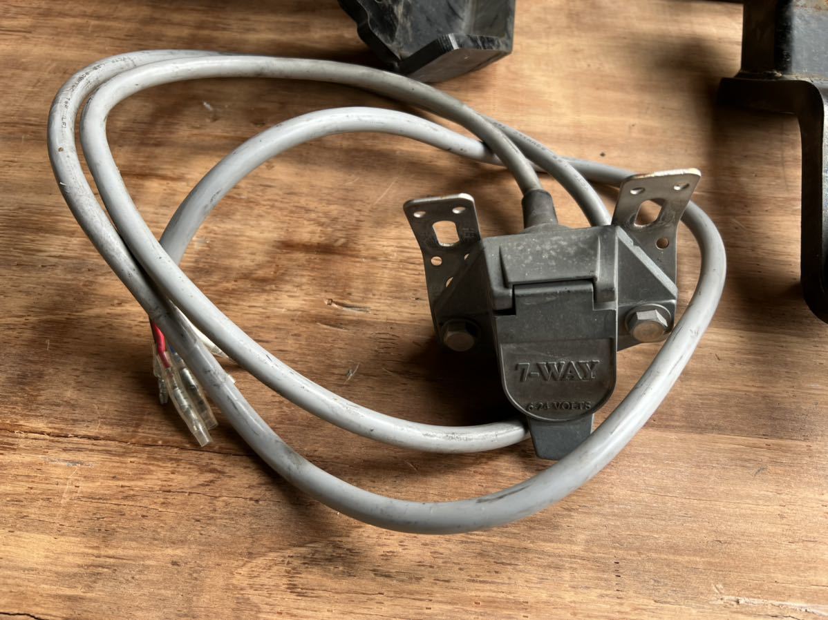 プリウスα トヨタ ヒッチメンバー | のヒッチメンバー適合を簡単検索 