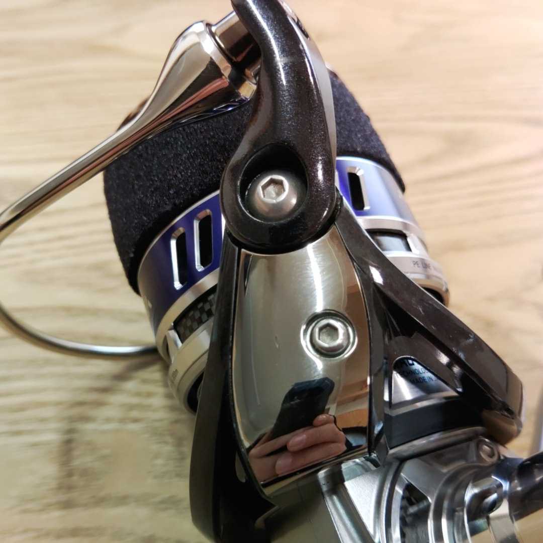 美品 - 10ソルティガ4500 PE4号300m付 箱付 ゴリ感なし ダイワ 機関