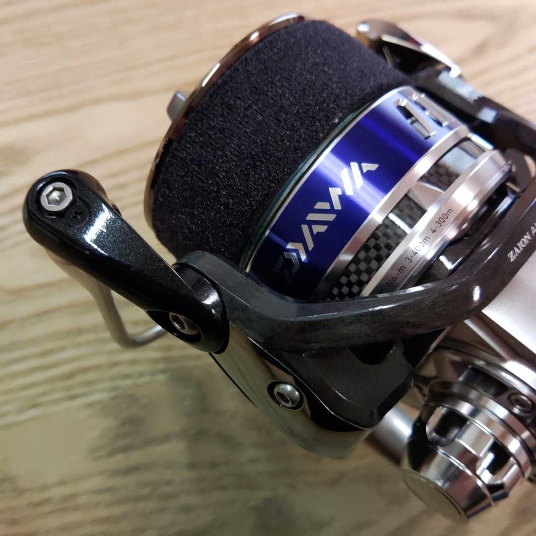 美品 - 10ソルティガ4500 PE4号300m付 箱付 ゴリ感なし ダイワ 機関