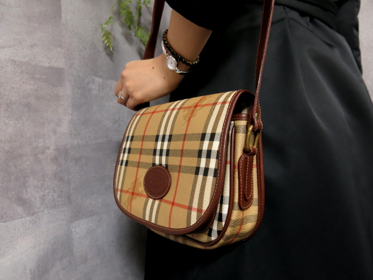 ○超美品○新品同様○BURBERRY バーバリー○ノバチェック○PVC カーフ  