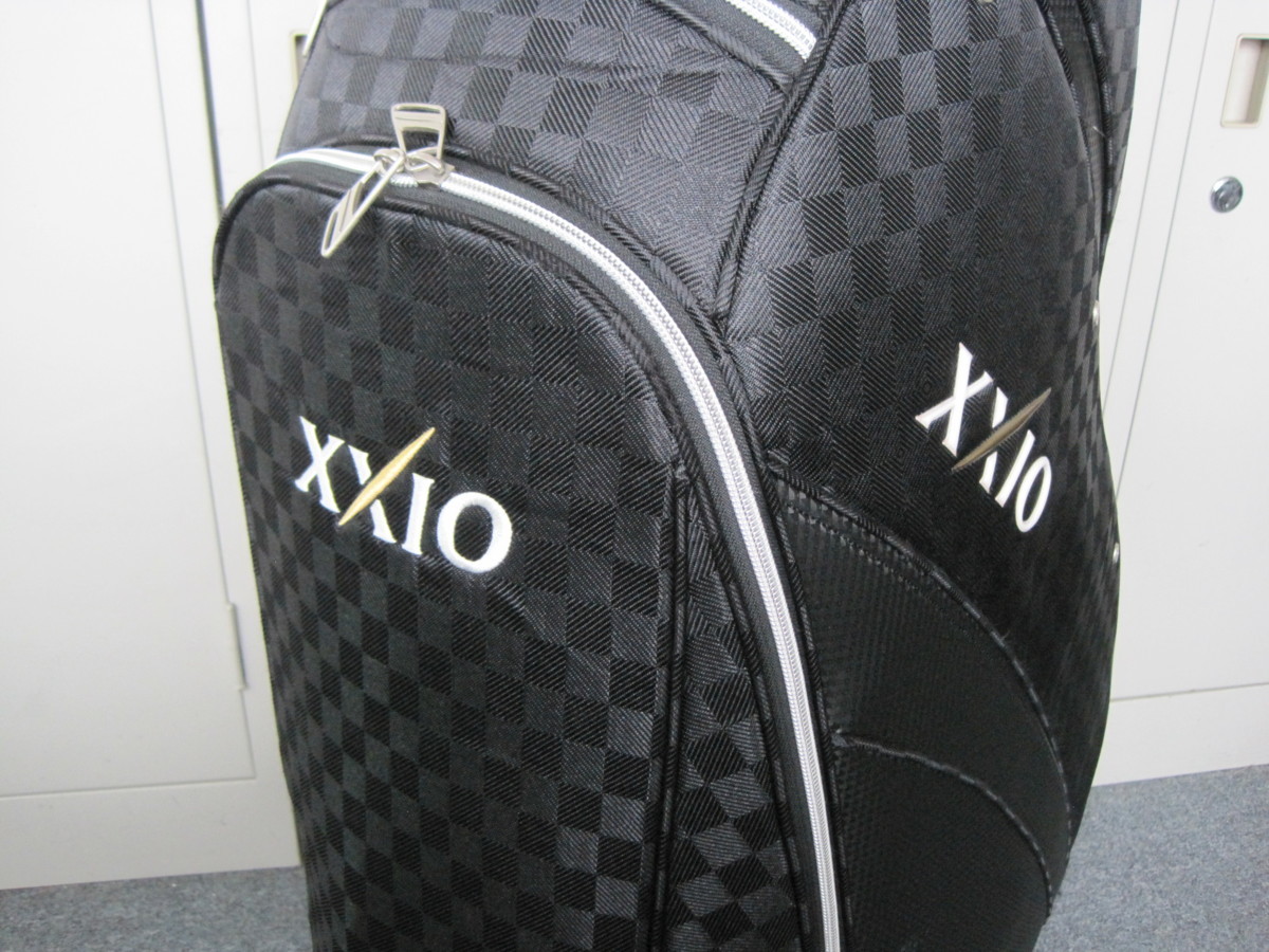 XXIO チェック柄 キャディバッグ 黒　ゼクシオ ○DUNLOP xxio ゼクシオ キャディバッグ ブラックチェック柄 C-X082 口
