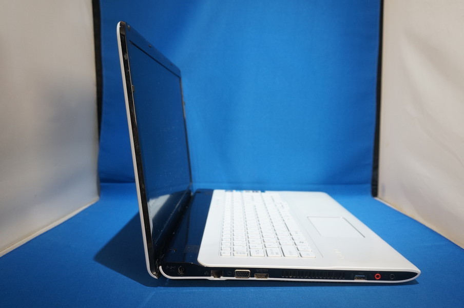 今月のお買得品 【ジャンク】SONY VAIO SVE1711AJ Core i7 第3世代 4GB HDD