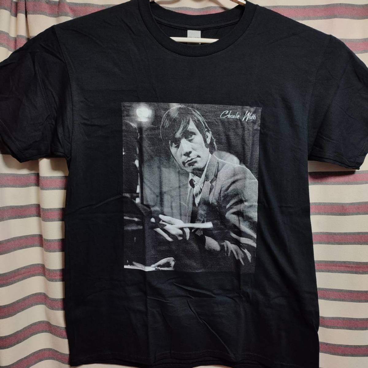 送料無料/新品◇チャーリーワッツ追悼Tシャツb ローリングストーンズ 