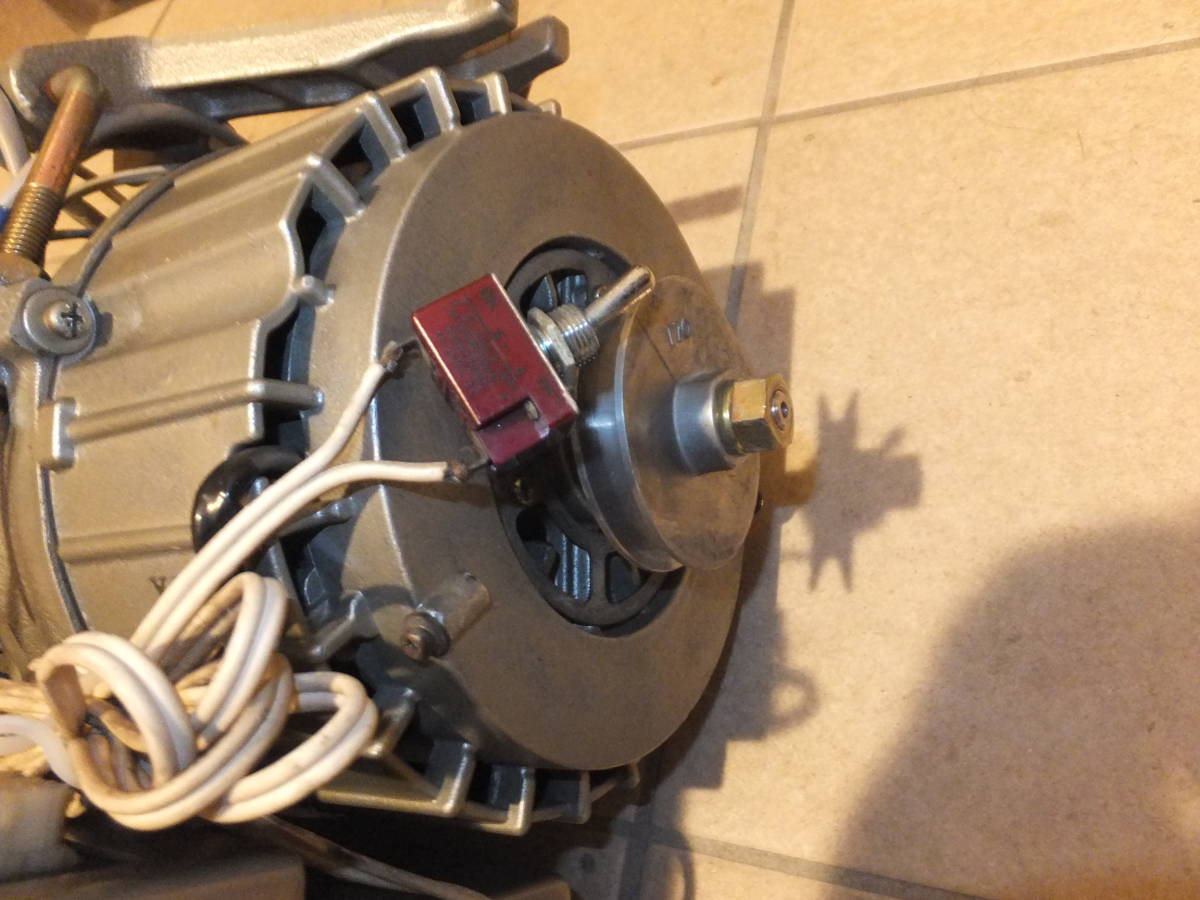リミストップ モーター 動作確認品 100V 工業用 ミシン 【公式通販】 リミストップ モーター 動作確認品 100V 工業用 ミシン 【公式通販】