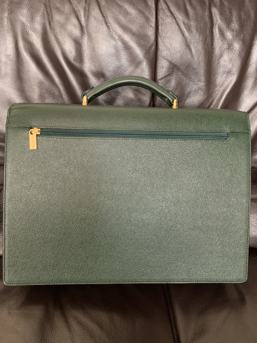 美品】 LE TANNEUR ルタヌア ビジネスバッグ レザー ブラック 鍵付