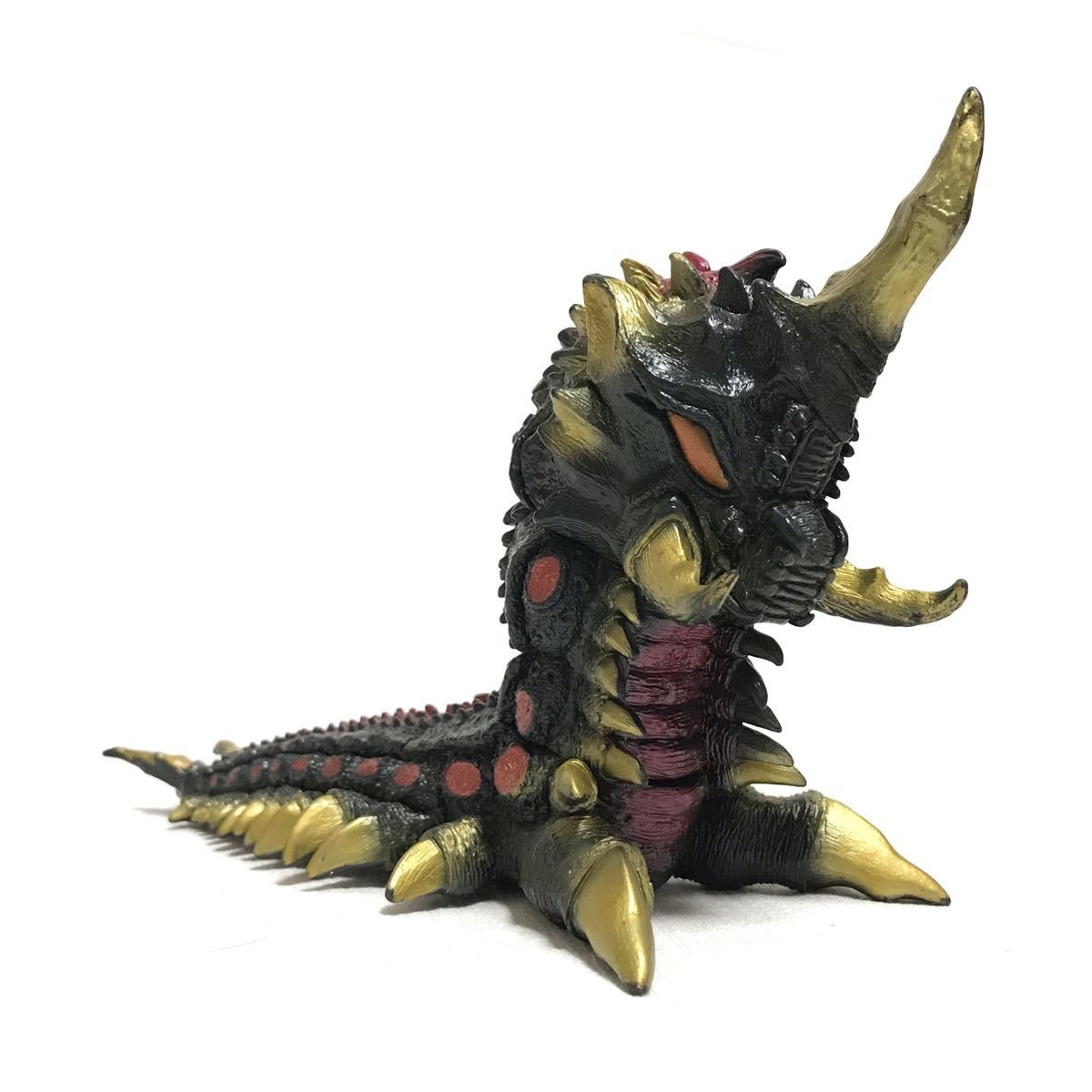 BANDAI バトラ 幼虫 & 成虫 ソフビ フィギュア セット / バンダイ 