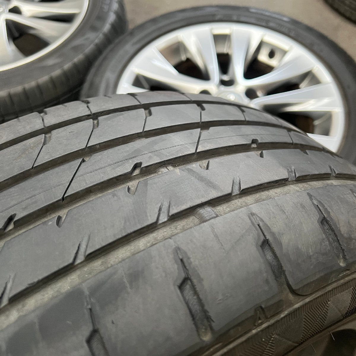 タイヤ付き純正ホイール4本セット　アルファード　ANH20W　ハイグロス　18×7 1/2J　+45　114.3　5穴　235/50R18 アルファード ANH20W タイヤ付き純正ホイール4本セット &frasl;&frasl;純正&frasl;&frasl; GGH25W アルファード」の人気商品一覧・価格比較