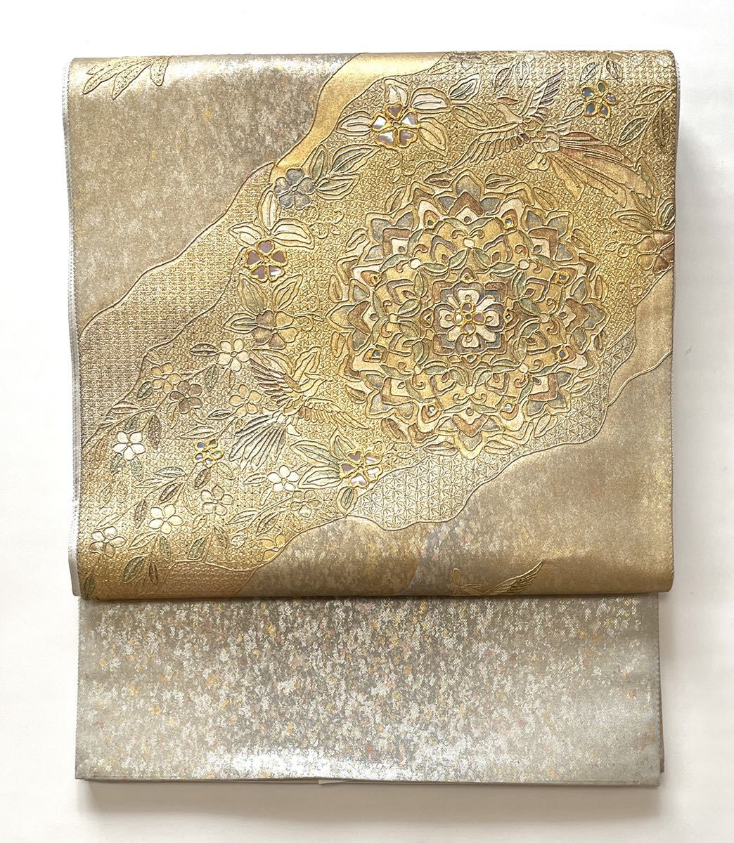 【全国無料，安い】 きもの美おり 汕頭刺繍 袋帯 銀系 引箔 中国刺繍 螺鈿 道長 宝相華文 鳳凰(仕立て上がり)｜売買されたオークション情報、yahooの商品情報をアーカイブ公開 - オークファン 仕立て上がり