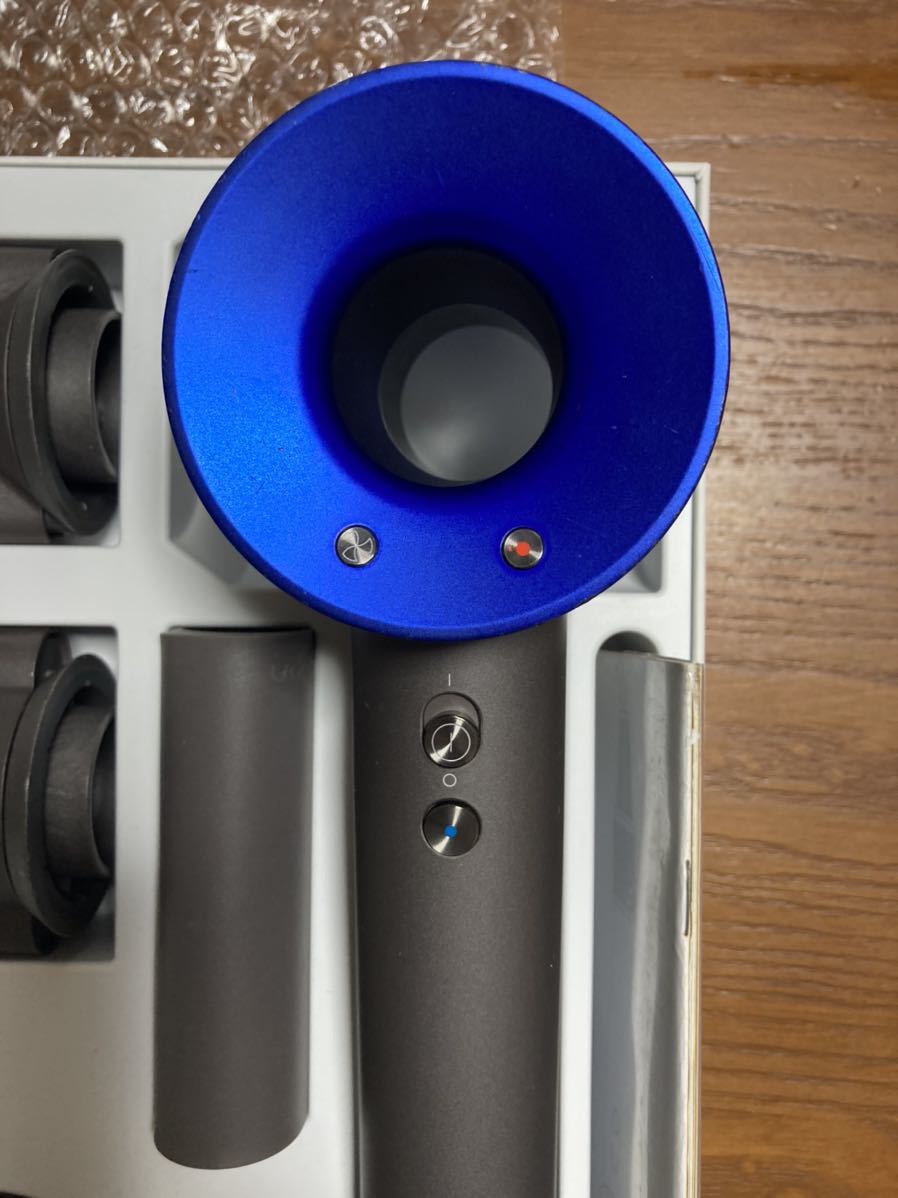 数量限定，2026 dyson Supersonic ヘアドライヤー(ヘアアイロン)｜売買されたオークション情報、yahooの商品情報をアーカイブ公開 - オークファン ヘアアイロン