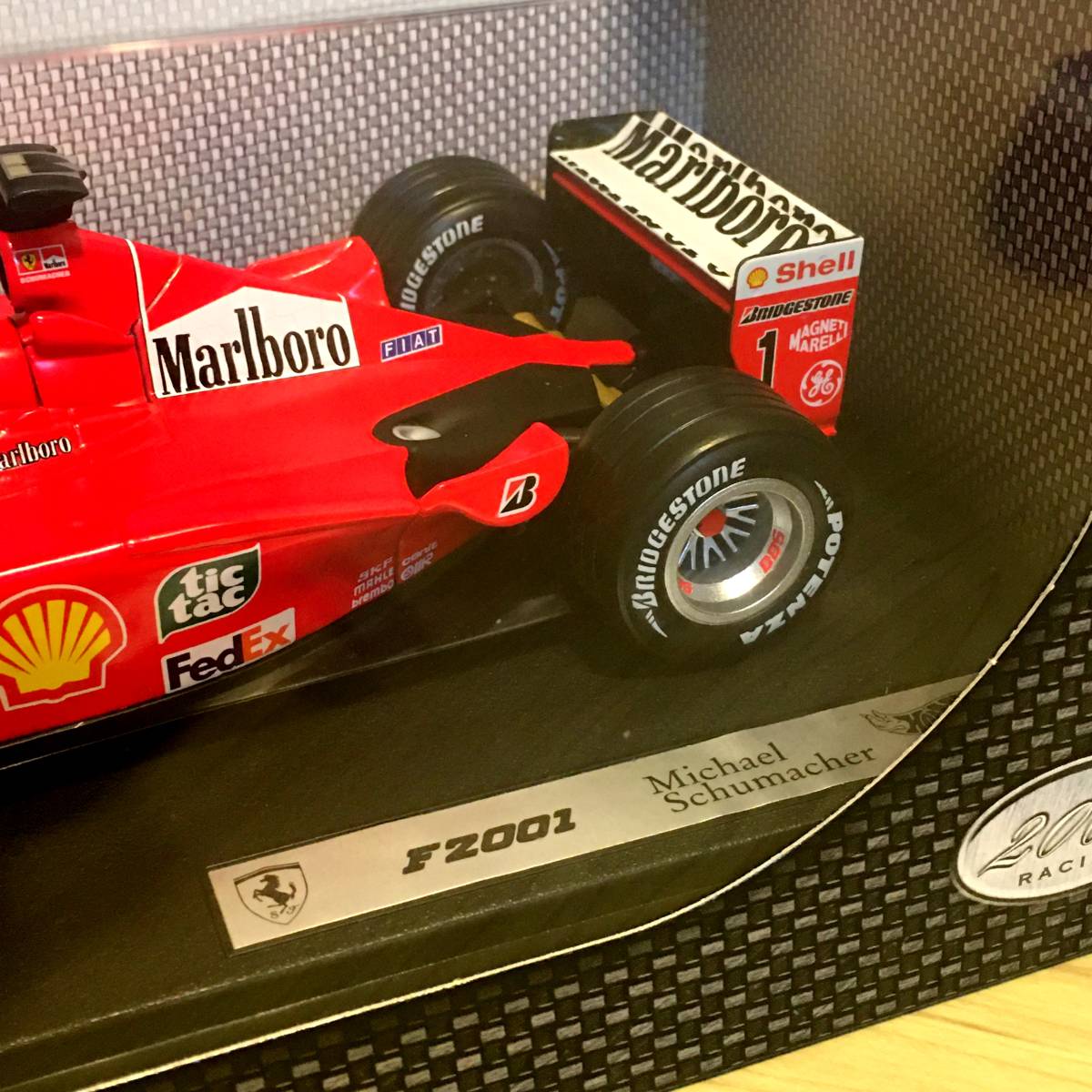 1/18 マテル フェラーリ F2001 シューマッハ マルボロ F1 マテル