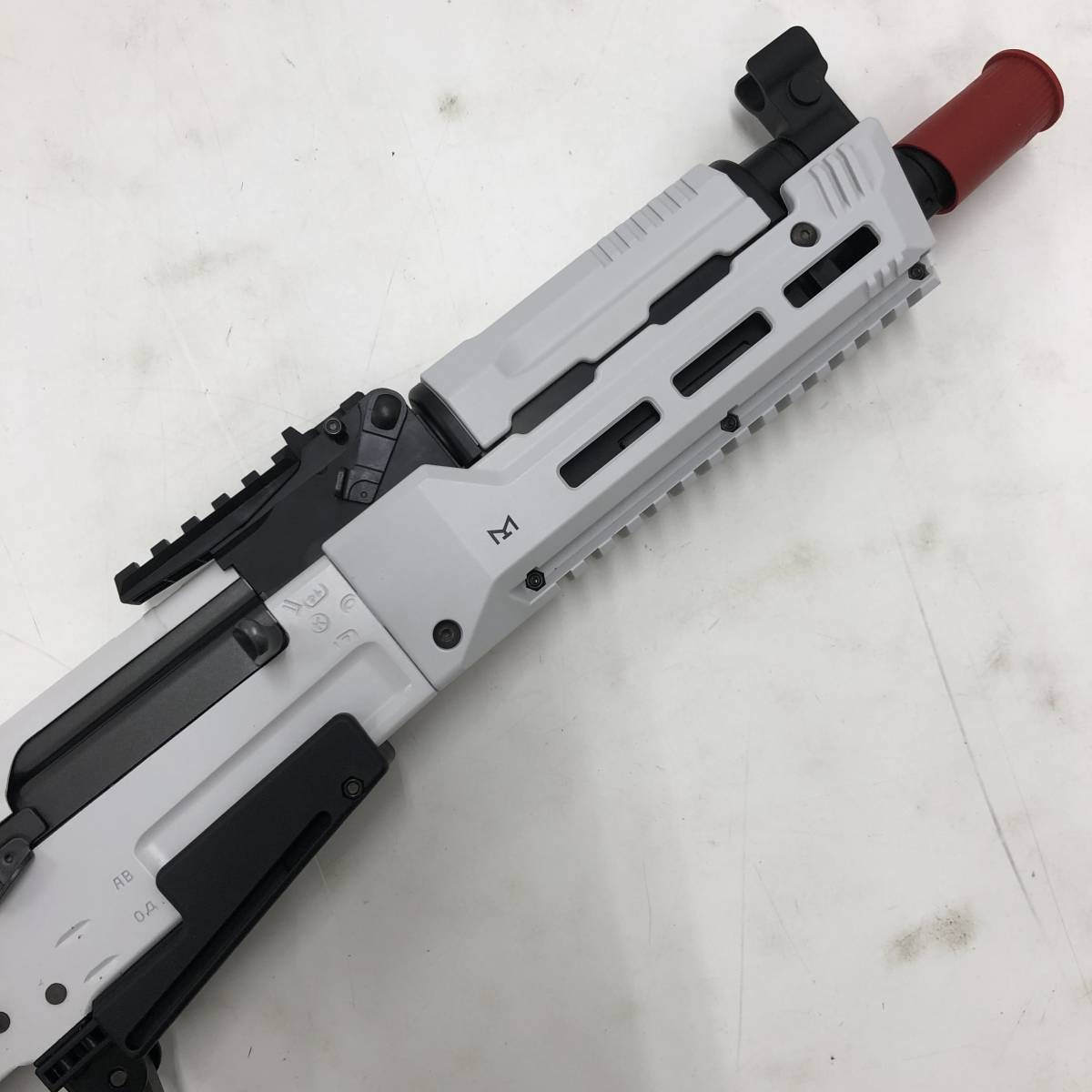 未使用 18歳以上 東京マルイ 次世代電動ガン AK WHITE STORM 東京マルイ