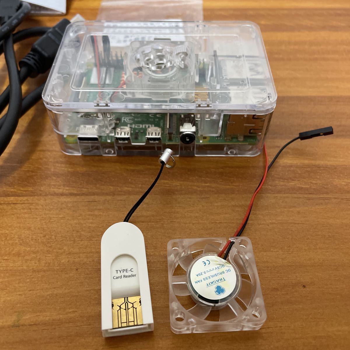TRASKIT Raspberry Pi 4 Model B Starter Kit/ラズベリーパイ4B（4GB 